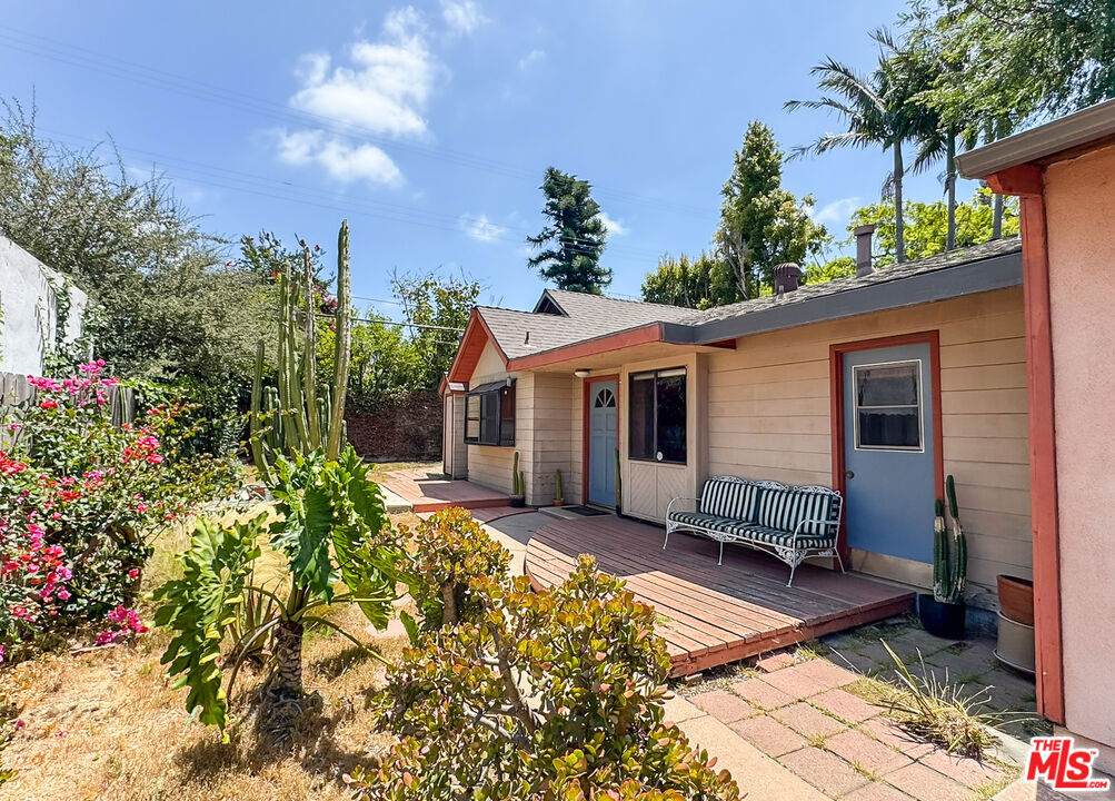 https://bt-photos.global.ssl.fastly.net/socal/orig_boomver_1_443648265-2.jpg
