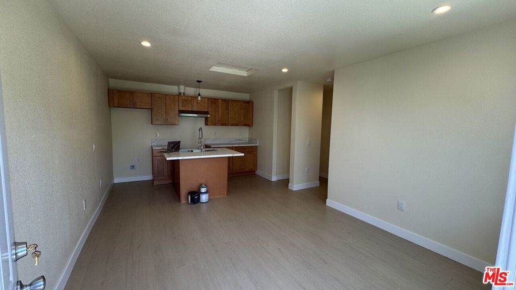 2528 Elkgrove Avenue - Photo 1