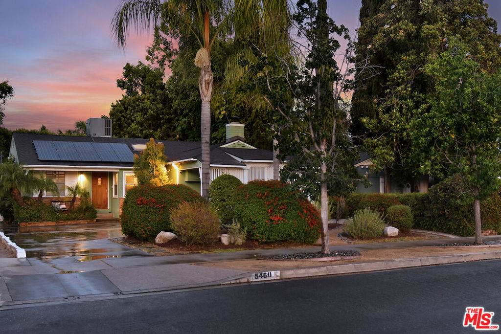 https://bt-photos.global.ssl.fastly.net/socal/orig_boomver_1_443708368-2.jpg