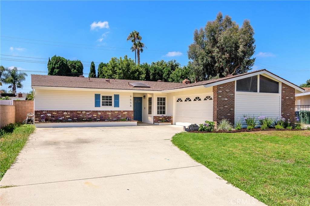 9658 Dove Cir - Photo 1