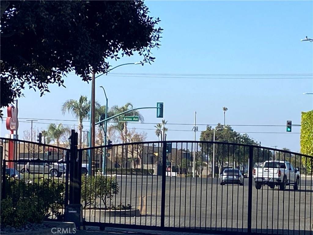 https://bt-photos.global.ssl.fastly.net/socal/orig_boomver_1_444037017-2.jpg