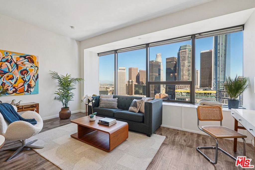 1100 Wilshire Boulevard - Photo 1