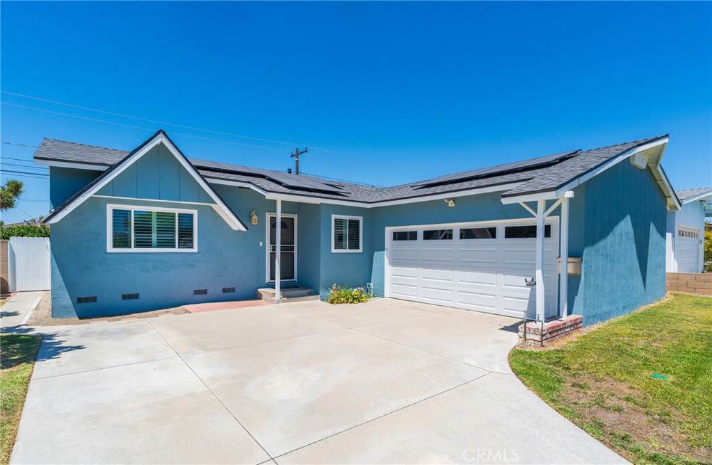 7211 Grandoaks - Photo 1