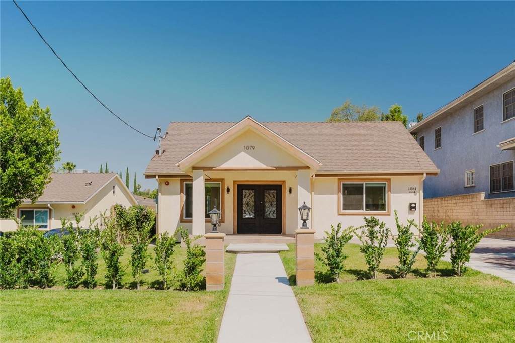 1079 Elmwood - Photo 1