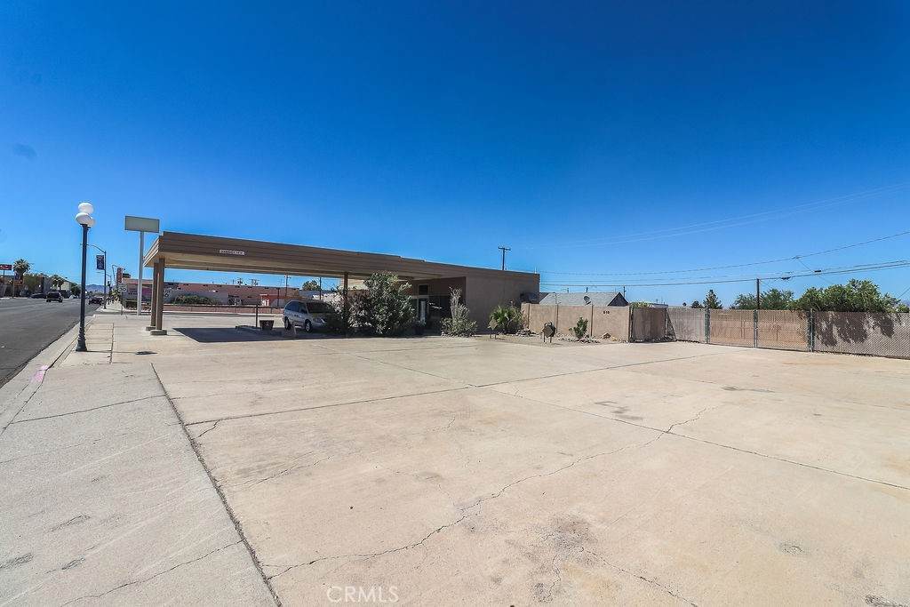 https://bt-photos.global.ssl.fastly.net/socal/orig_boomver_1_444577253-2.jpg