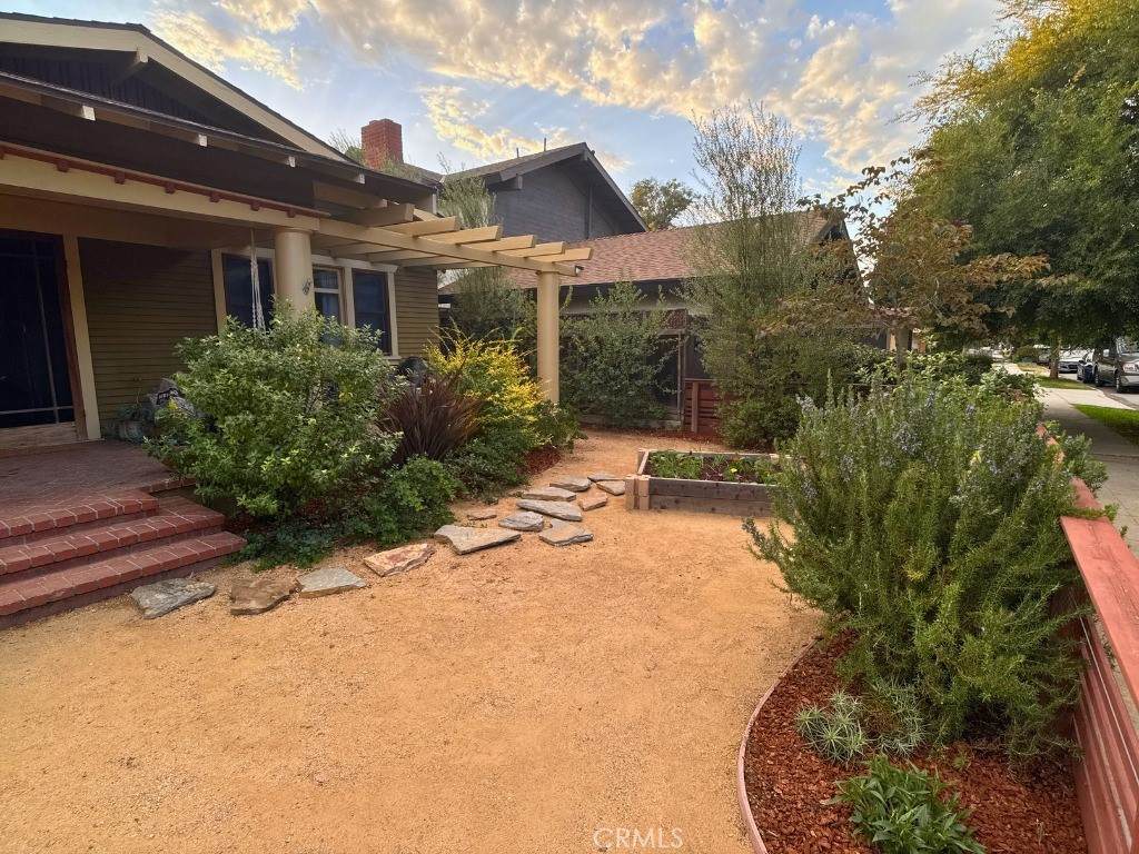 https://bt-photos.global.ssl.fastly.net/socal/orig_boomver_1_444619982-2.jpg