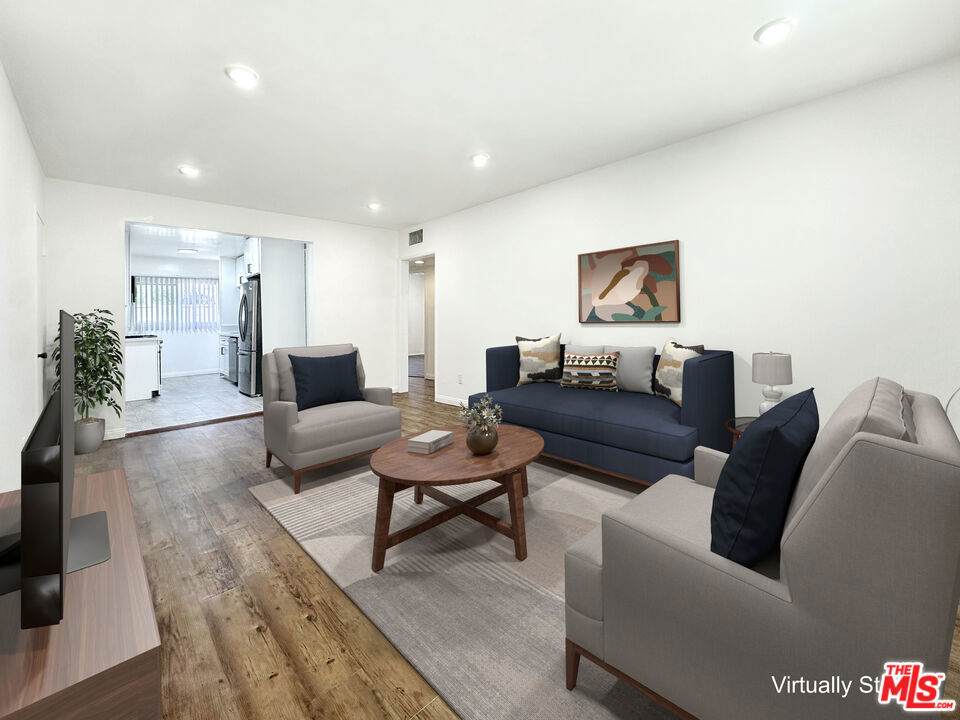 804 Kelso Street - Photo 1
