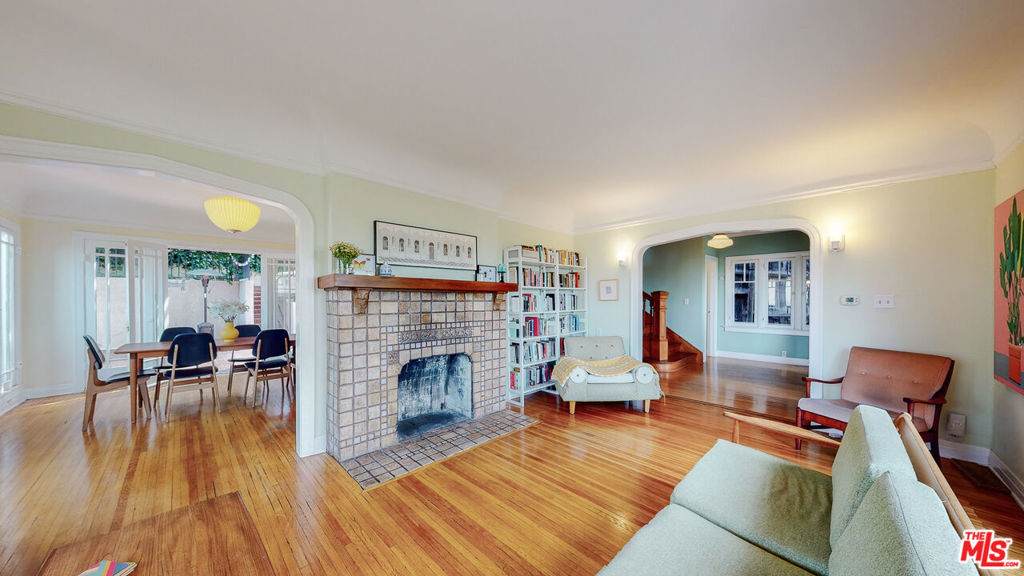 3627 Crestmont Avenue - Photo 1