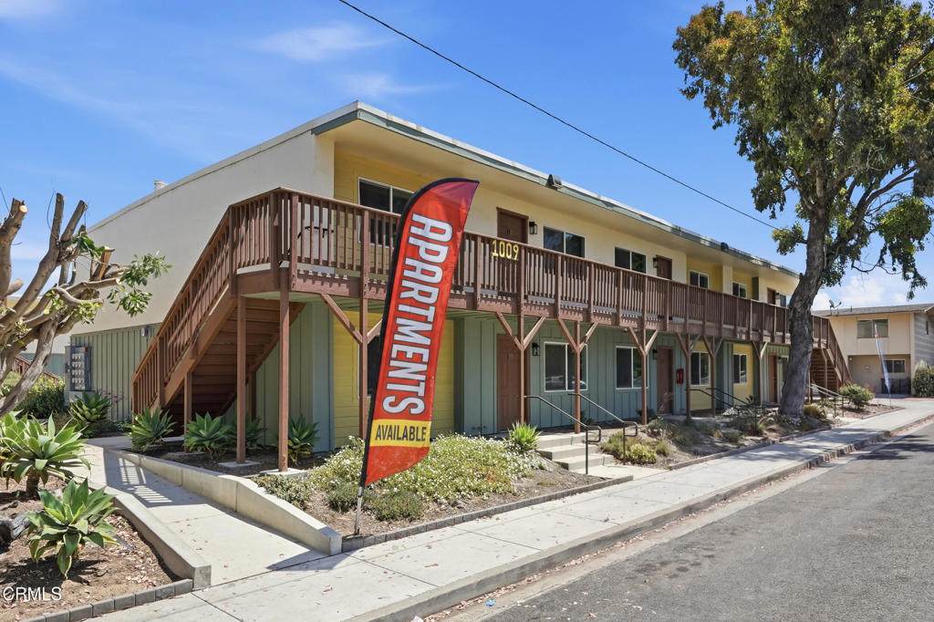 1009 Jones Street - Photo 1