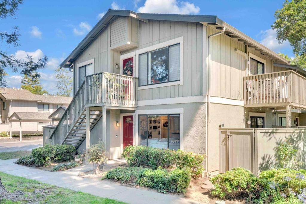 5009 Grey Feather Circle - Photo 1