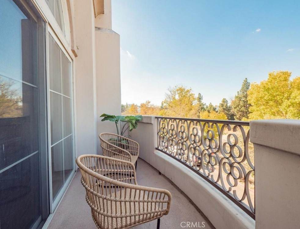 https://bt-photos.global.ssl.fastly.net/socal/orig_boomver_2_444700464-2.jpg