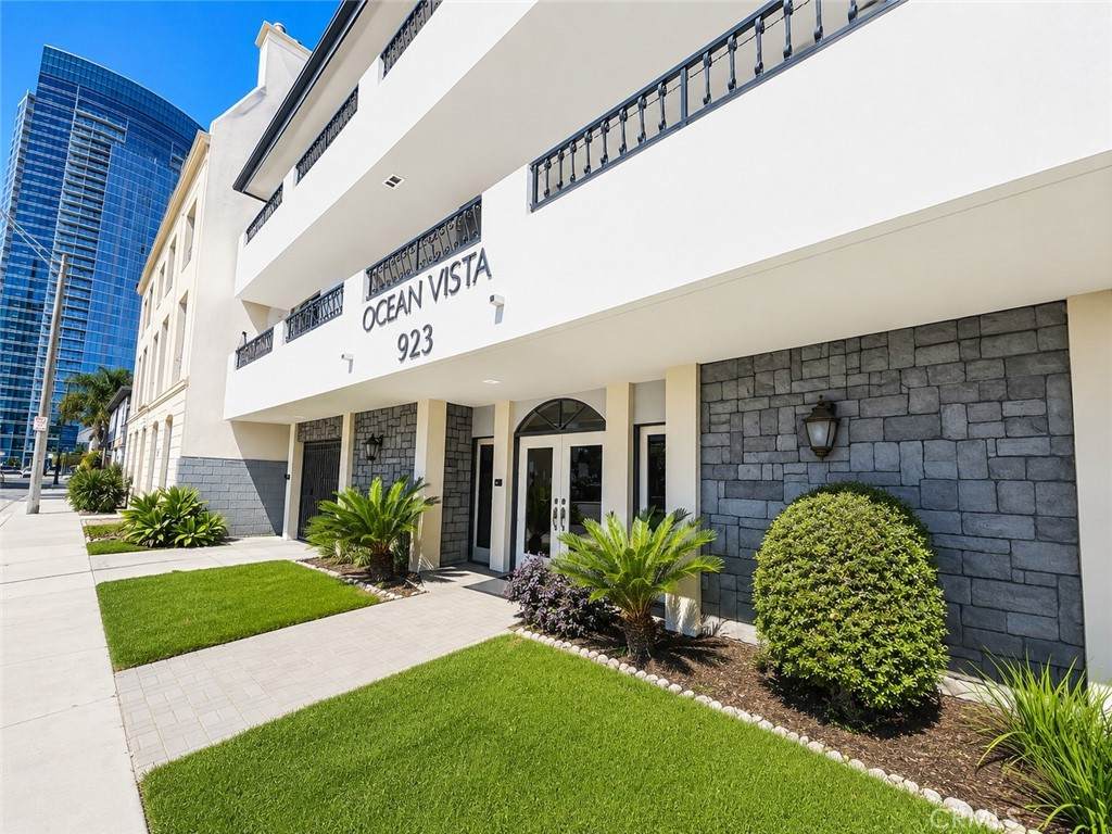 923 Ocean - Photo 1