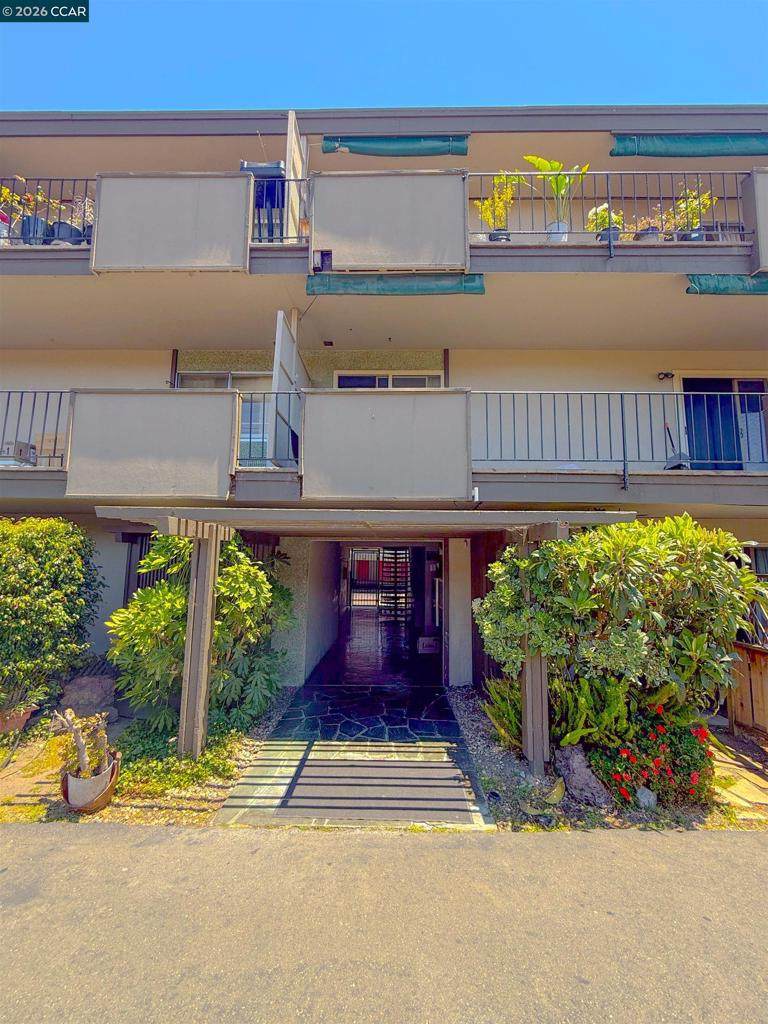 155 Canal St - Photo 1
