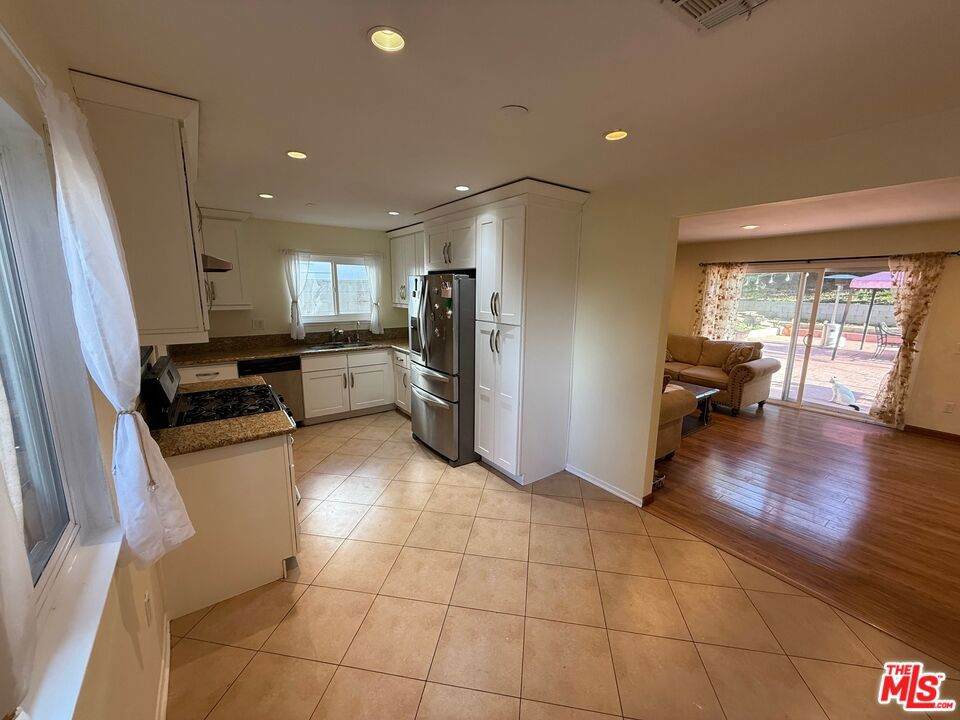 https://bt-photos.global.ssl.fastly.net/socal/orig_boomver_1_444724935-2.jpg