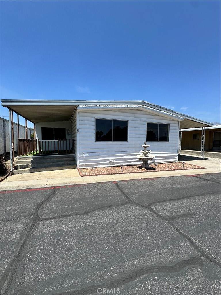 31816 Avenue E - Photo 1