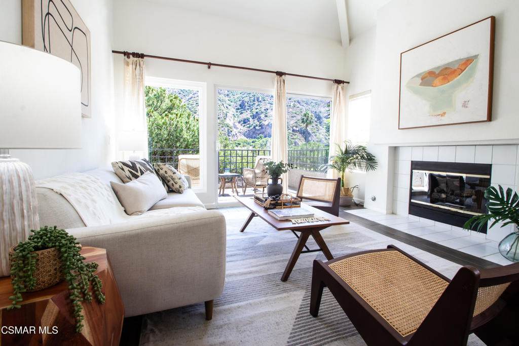 6058 Paseo Encantada - Photo 1