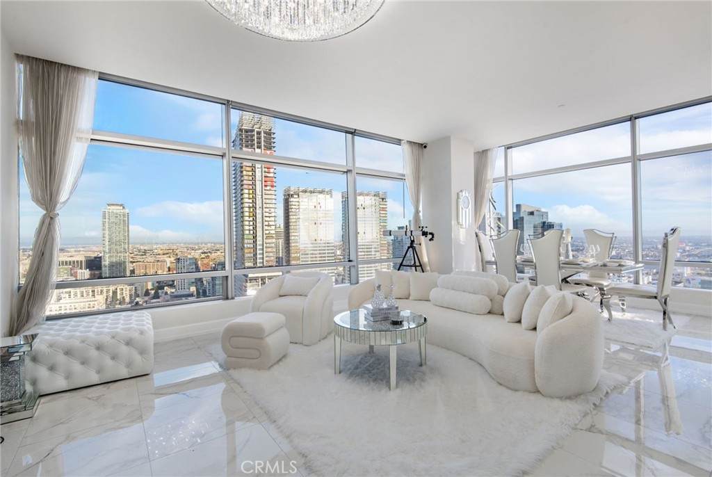 900 Olympic Boulevard - Photo 1