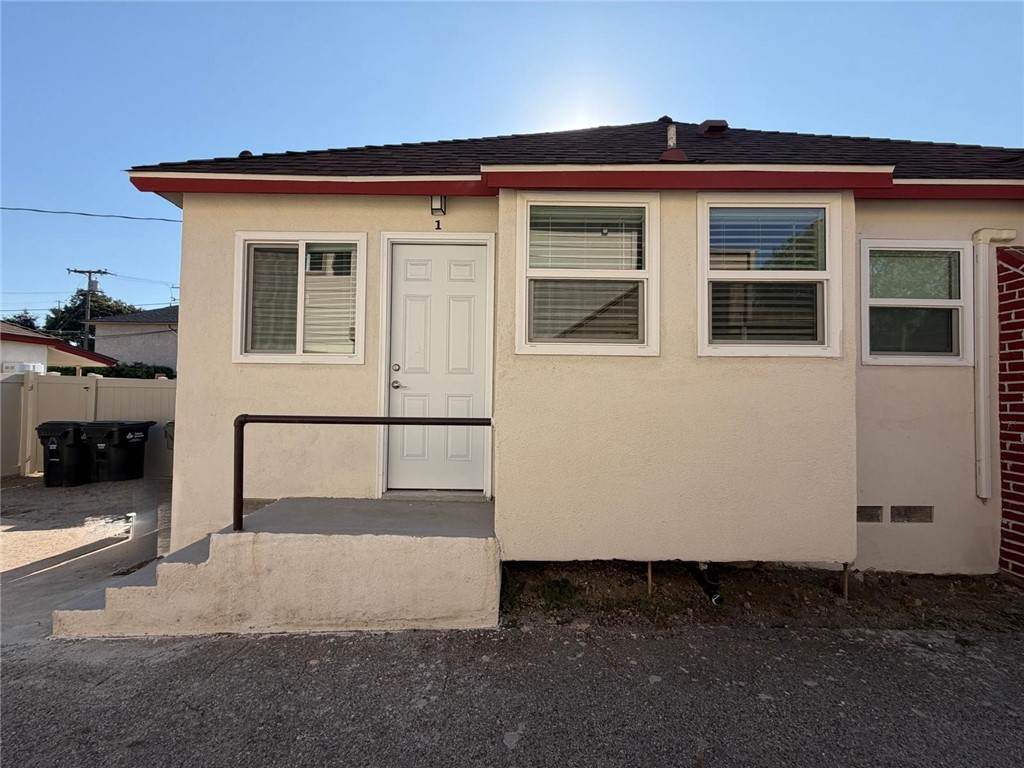 920 Olive Avenue - Photo 1