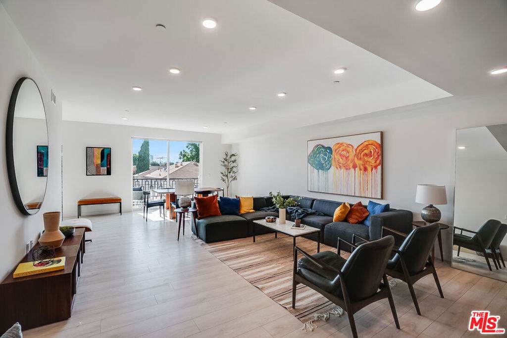 1021 Shenandoah Street - Photo 1