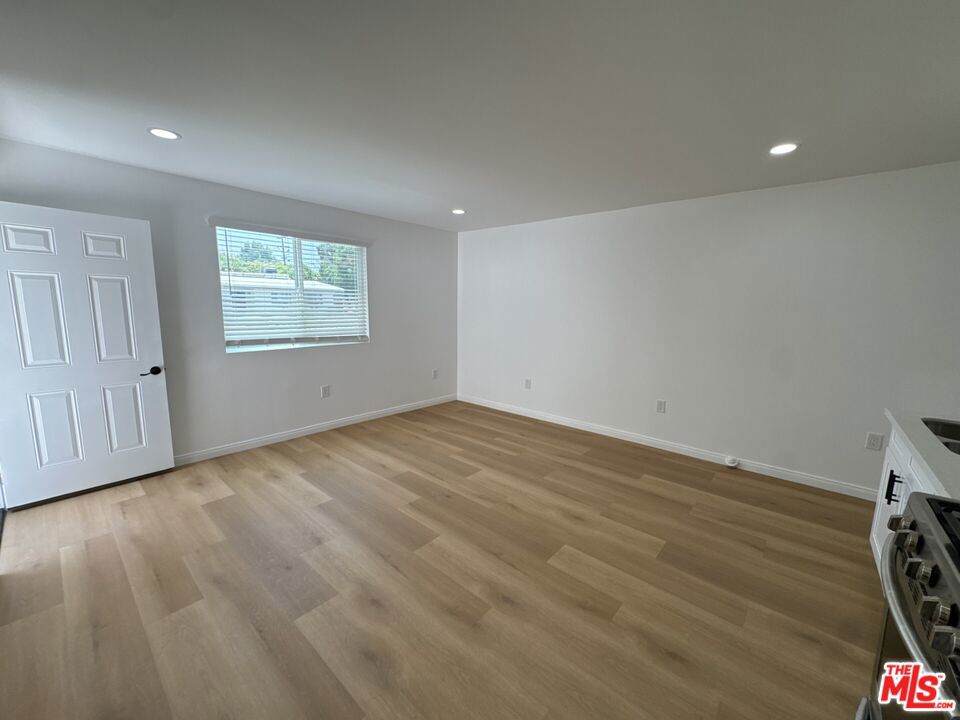 https://bt-photos.global.ssl.fastly.net/socal/orig_boomver_1_444812525-2.jpg