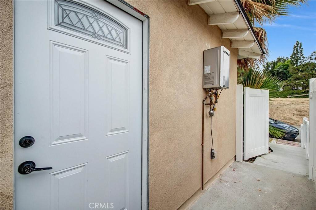 https://bt-photos.global.ssl.fastly.net/socal/orig_boomver_1_444851063-2.jpg