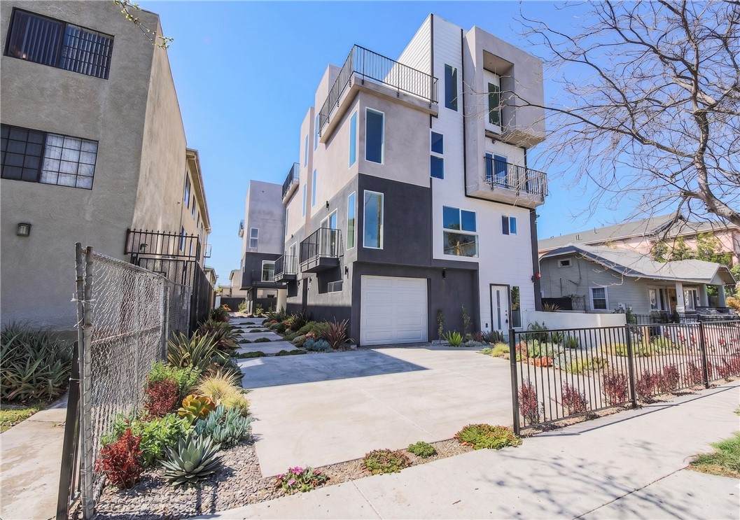 5265 Cartwright Avenue - Photo 1