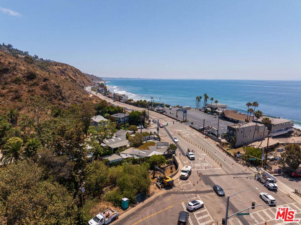 https://bt-photos.global.ssl.fastly.net/socal/orig_boomver_1_444897488-2.jpg