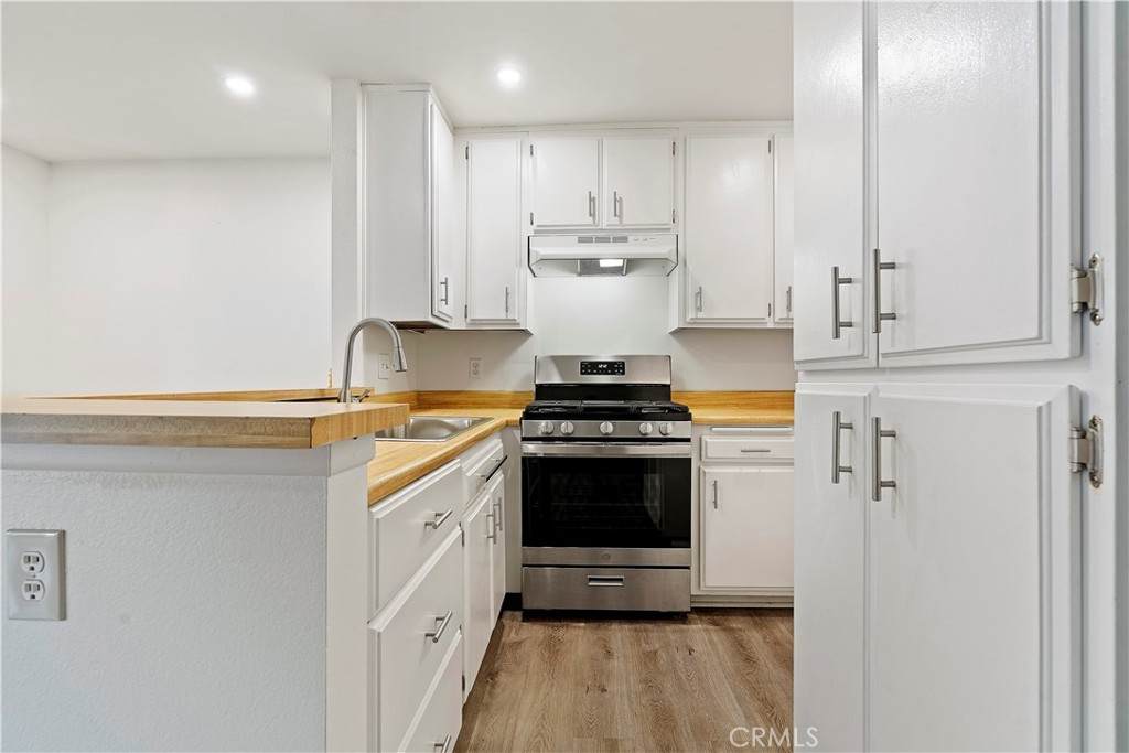 12330 Osborne St. - Photo 1
