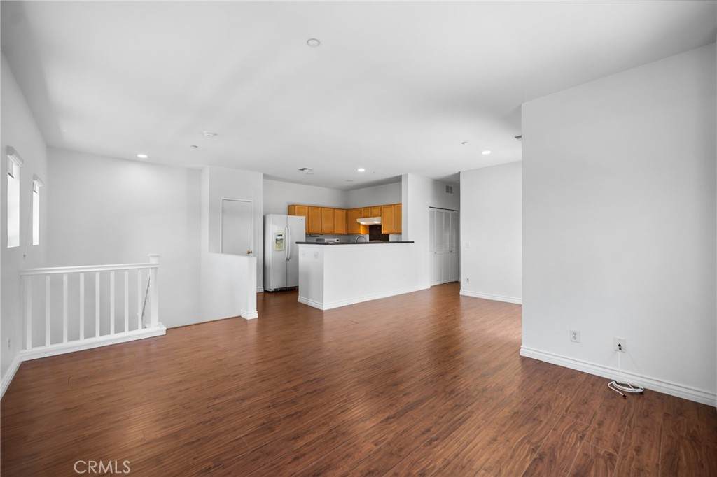 7353 Ellena - Photo 1