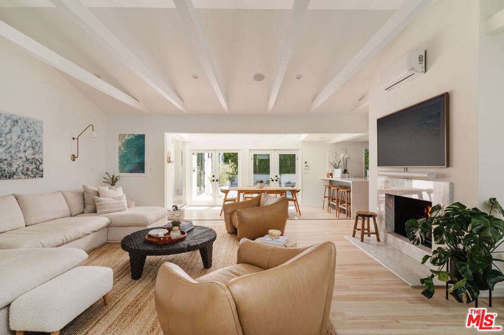 712 San Lorenzo Street - Photo 1