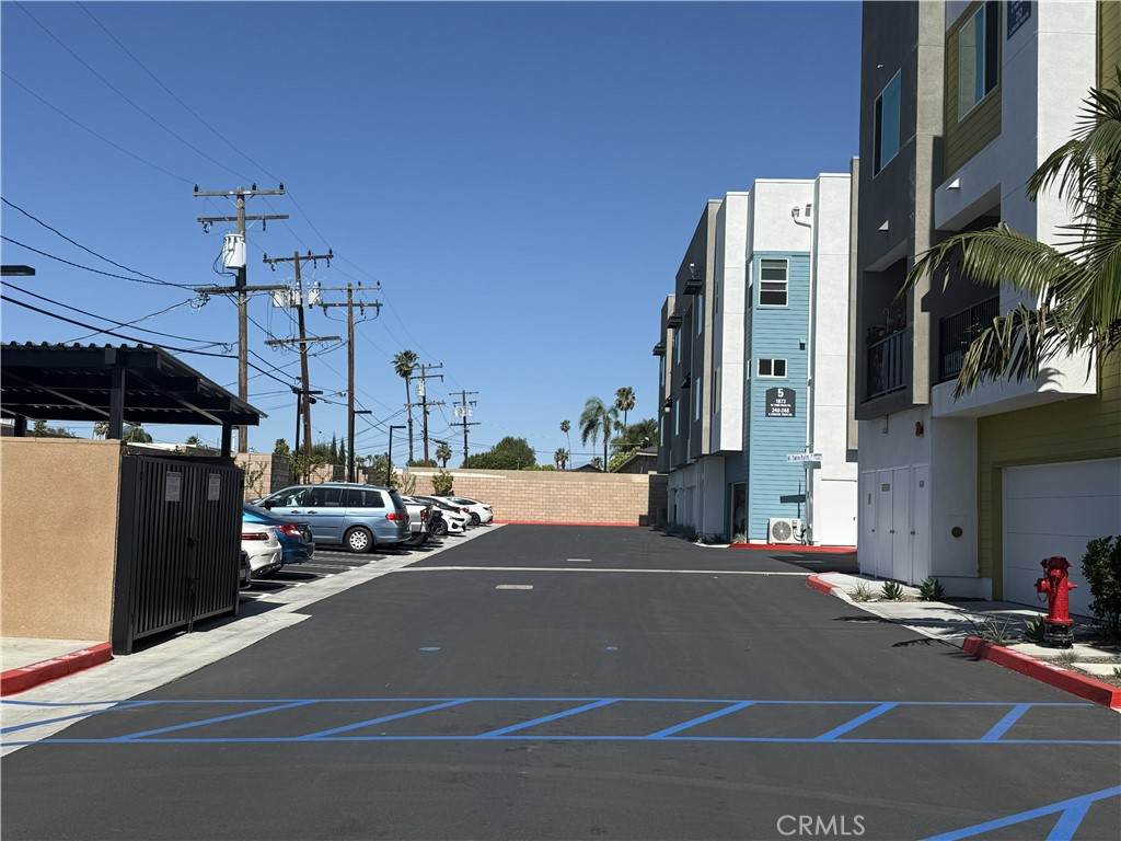 https://bt-photos.global.ssl.fastly.net/socal/orig_boomver_1_444981081-2.jpg