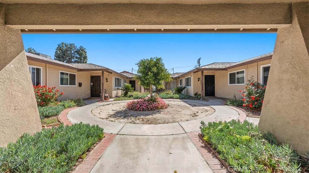 https://bt-photos.global.ssl.fastly.net/socal/orig_boomver_1_444982061-2.jpg