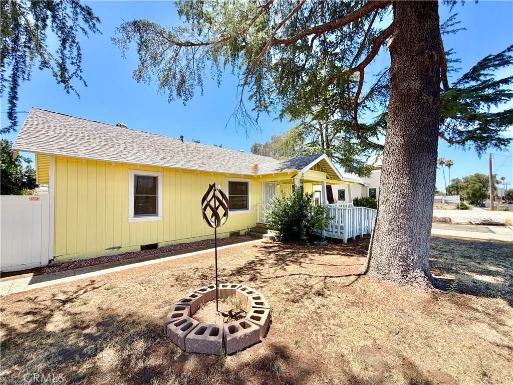 https://bt-photos.global.ssl.fastly.net/socal/orig_boomver_1_445029792-2.jpg