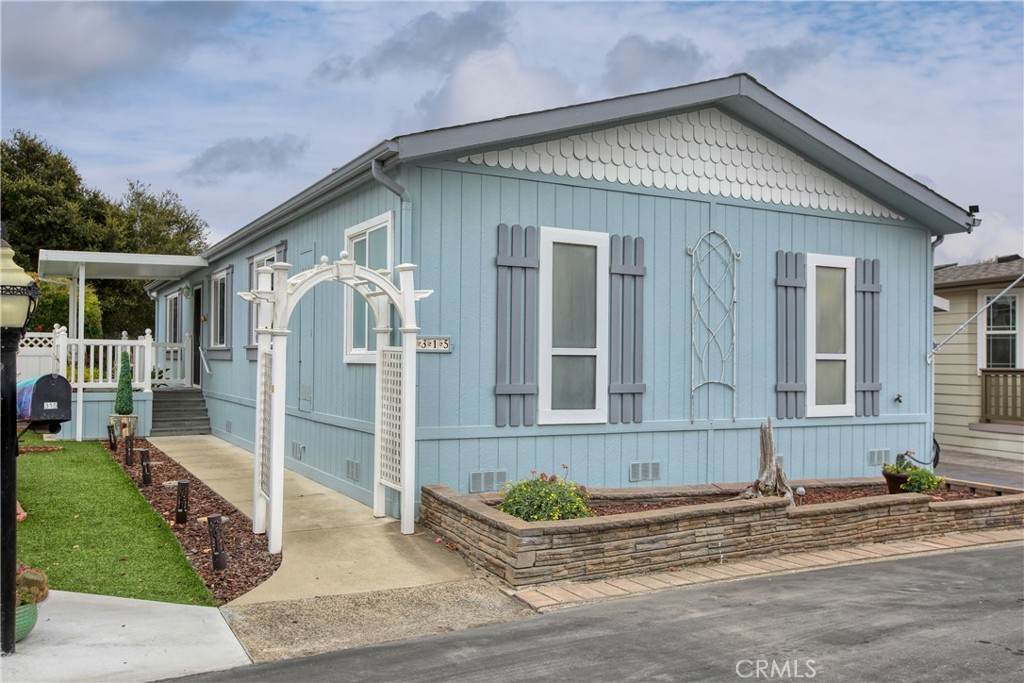 315 Sunrise Terrace - Photo 1