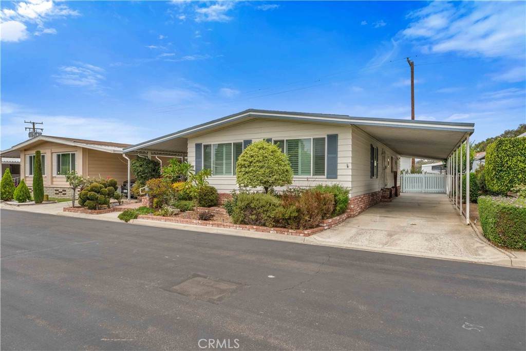 https://bt-photos.global.ssl.fastly.net/socal/orig_boomver_1_445091227-2.jpg