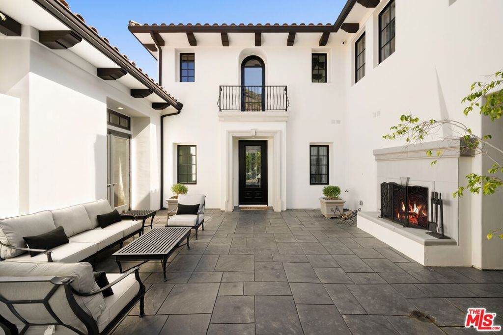 https://bt-photos.global.ssl.fastly.net/socal/orig_boomver_1_445097683-2.jpg