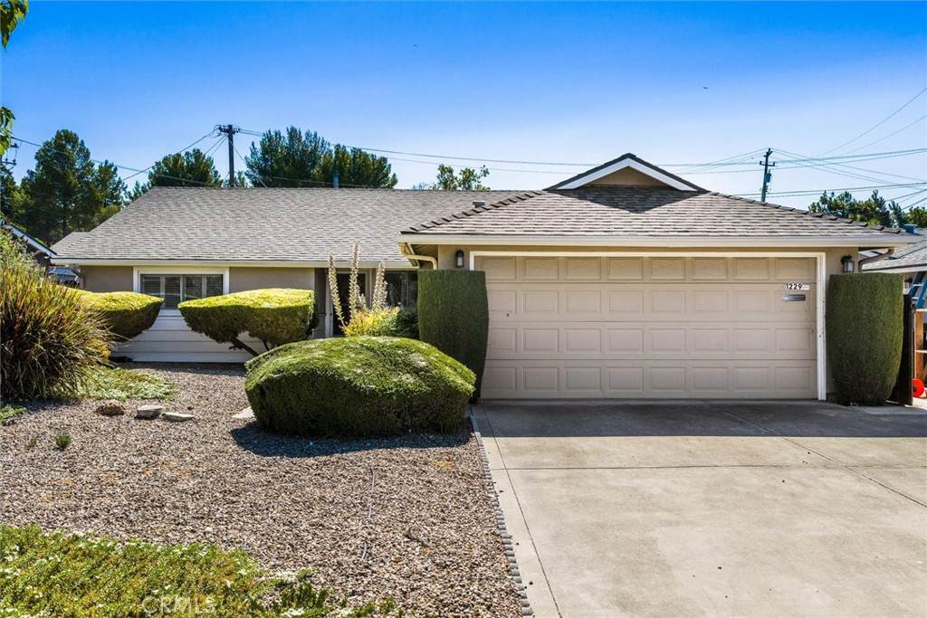 1229 Dorothy - Photo 1