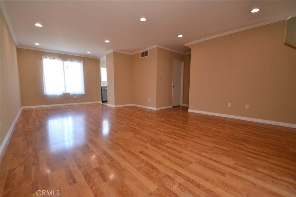 https://bt-photos.global.ssl.fastly.net/socal/orig_boomver_1_445117277-2.jpg