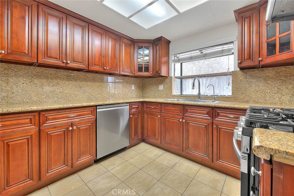 319 N Lincoln Apt A - Photo 1