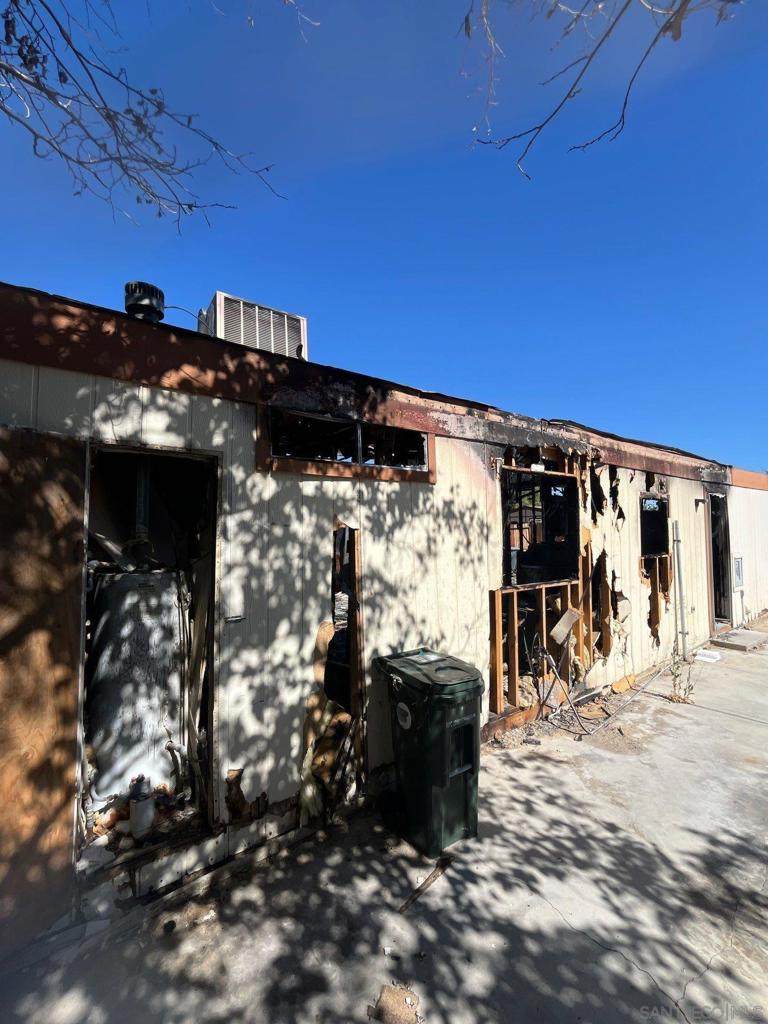 https://bt-photos.global.ssl.fastly.net/socal/orig_boomver_1_445136195-2.jpg