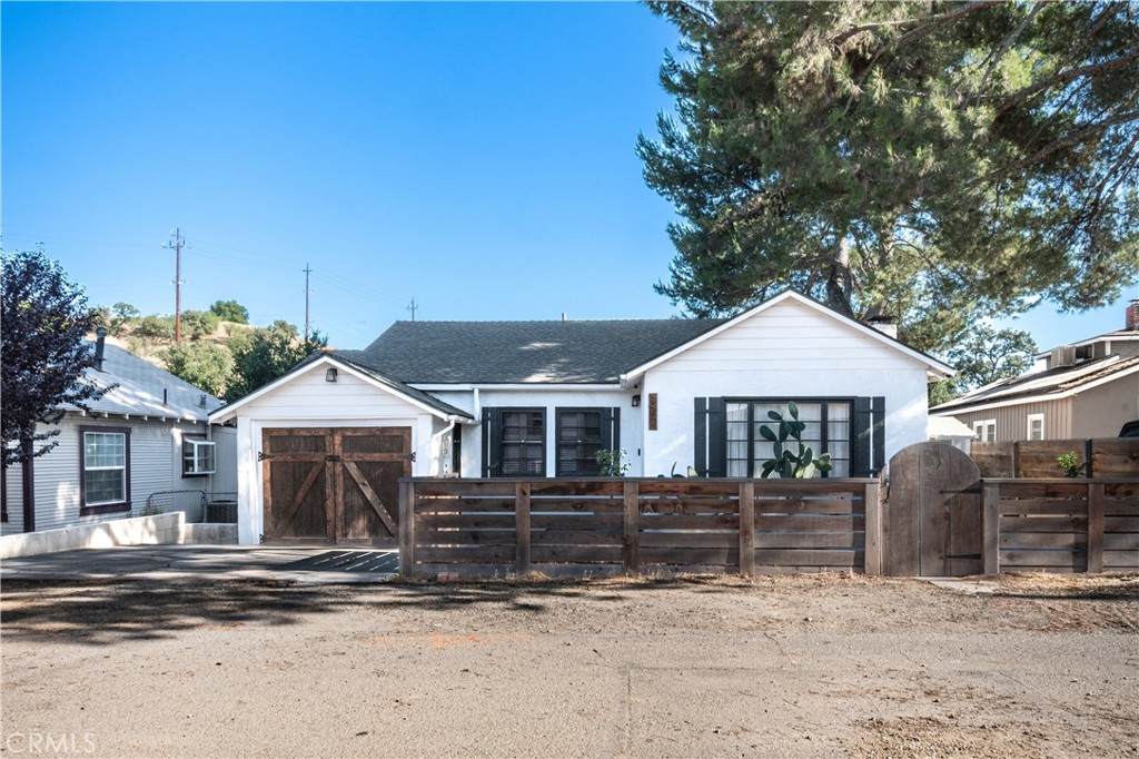127 Capitol Hill - Photo 1