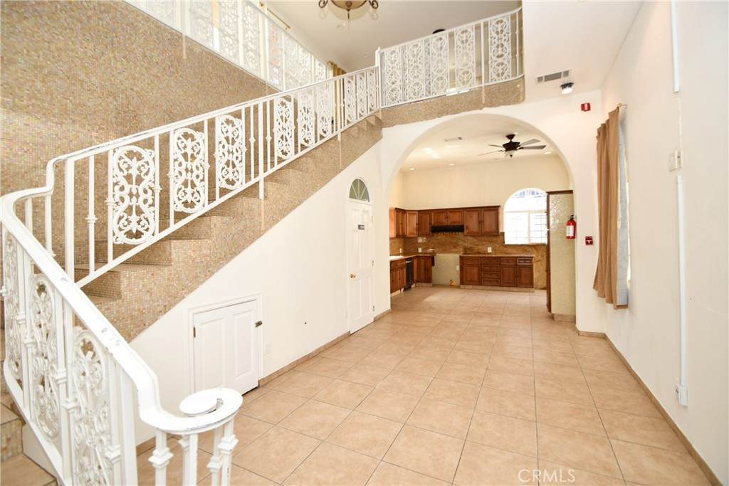 14103 Fonthill Avenue - Photo 1