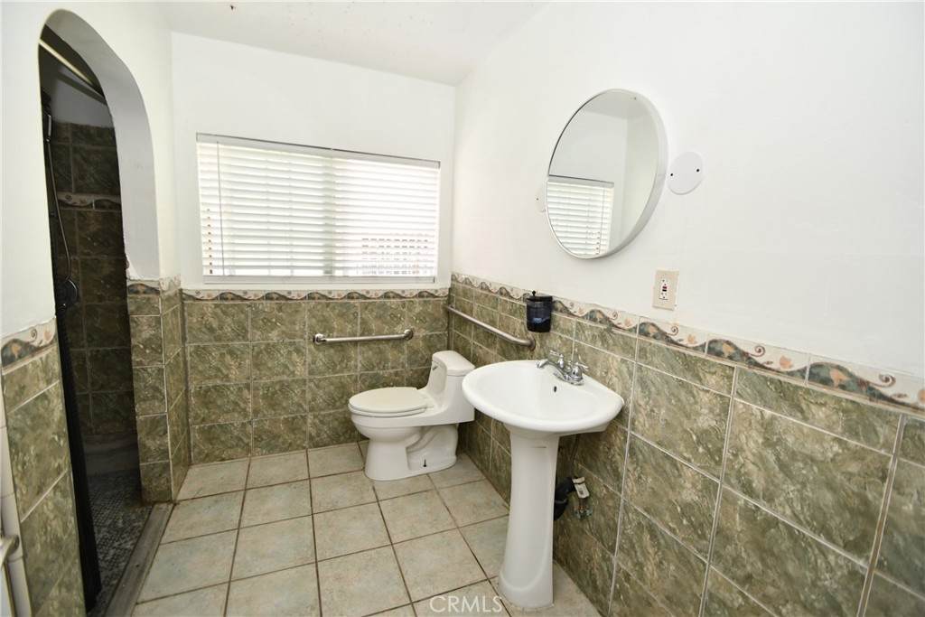 https://bt-photos.global.ssl.fastly.net/socal/orig_boomver_1_445155311-2.jpg