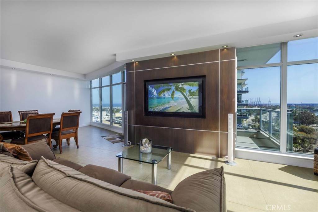 400 Ocean Boulevard - Photo 1