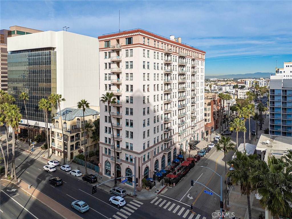 455 Ocean Blvd - Photo 1