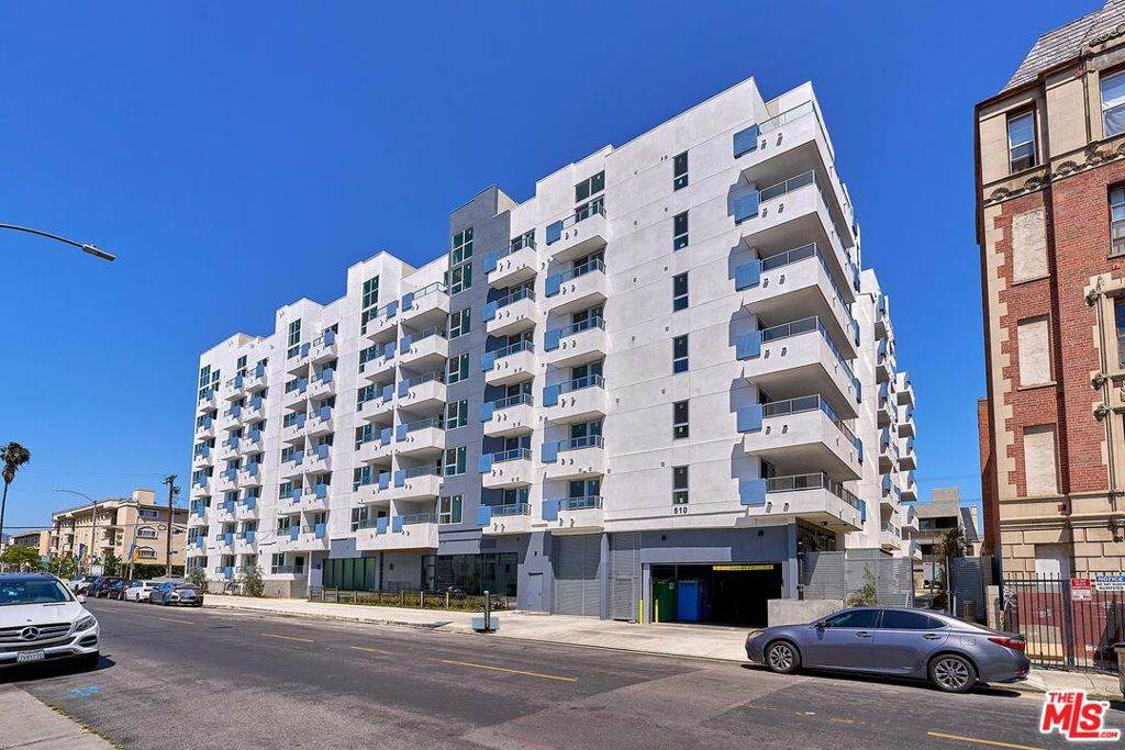 510 Oxford Avenue - Photo 1