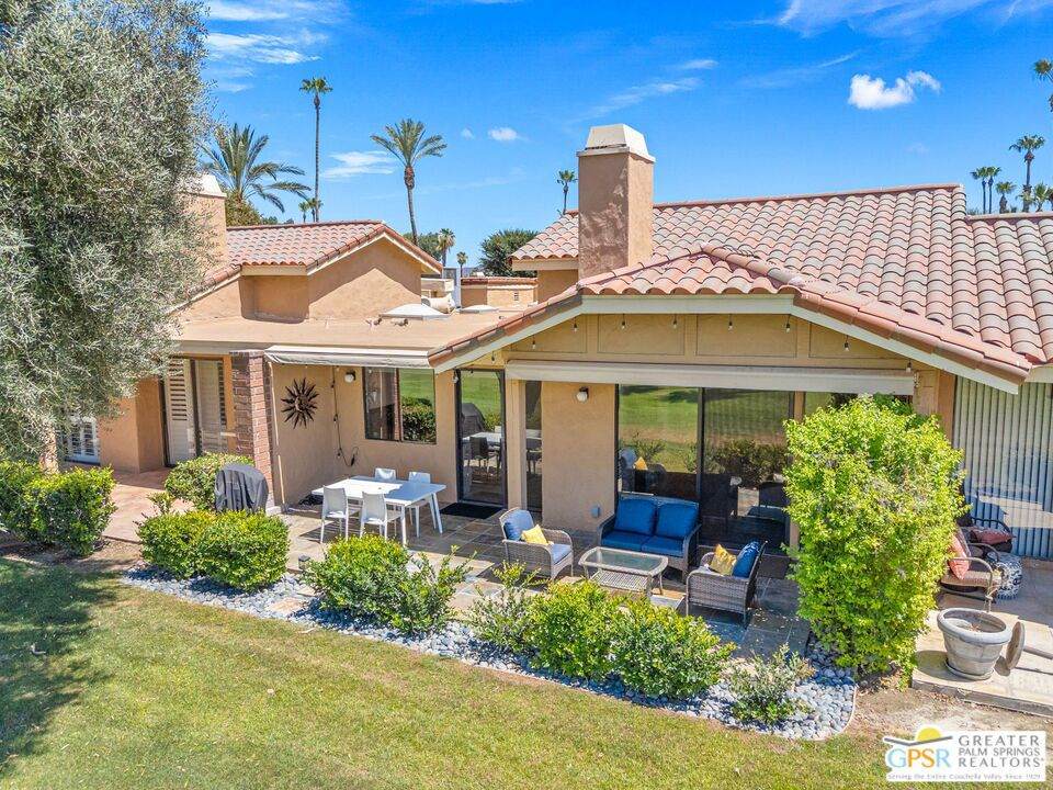 302 Villena Way - Photo 1