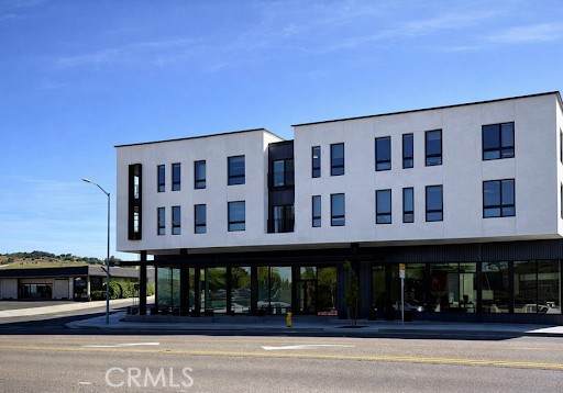 2800 Broad Street - Photo 1