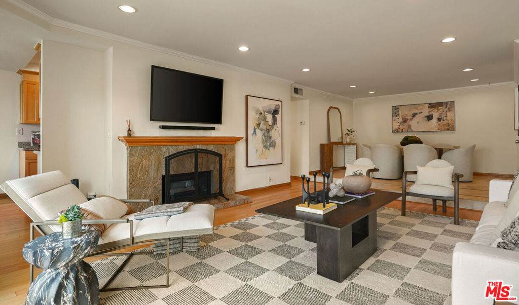 1230 Horn Avenue - Photo 1
