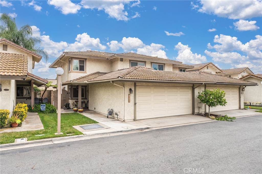 134 Oak Forest Circle - Photo 1